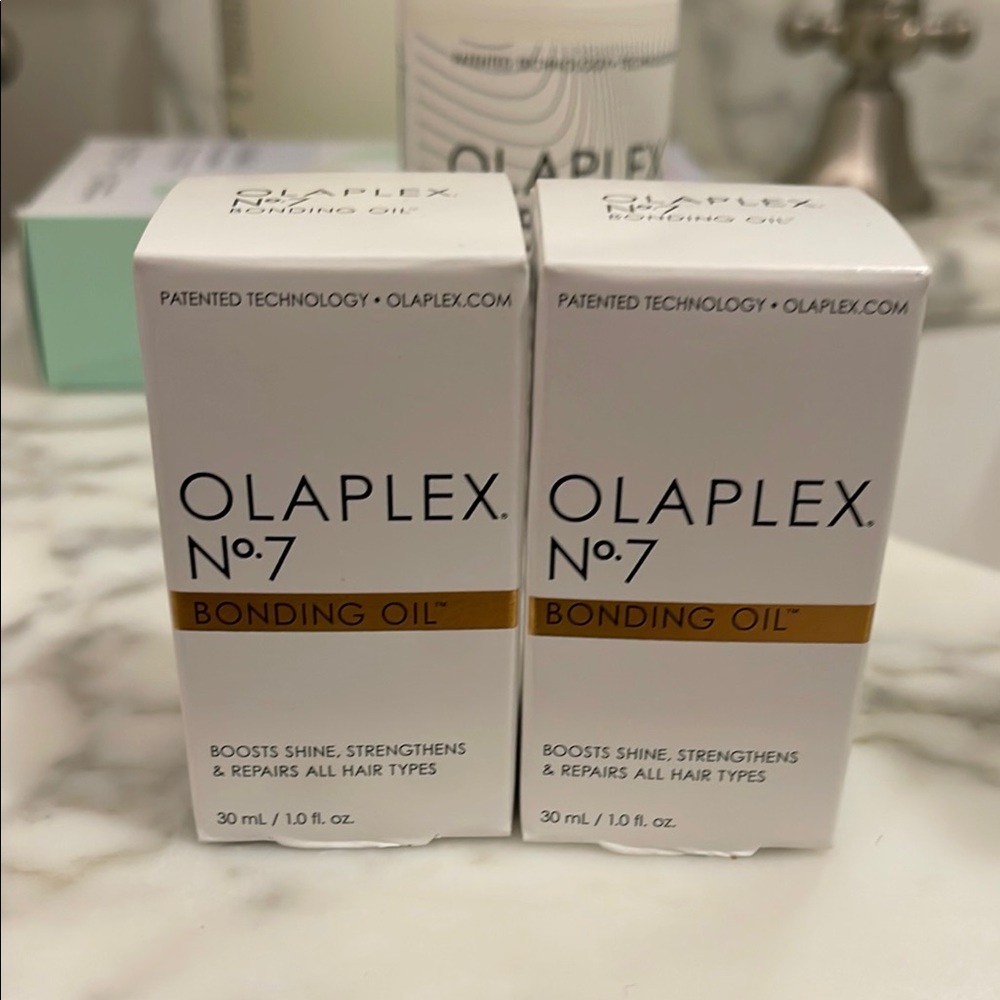 OLAPLEX Skincare White and Gold Radiance